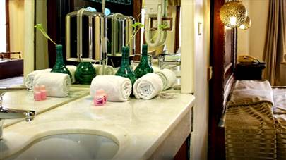 سرویس بهداشتی هتل آپارتمان چهل پنجره اصفهان سرویس بهداشتی هتل آپارتمان چهل پنجره اصفهان